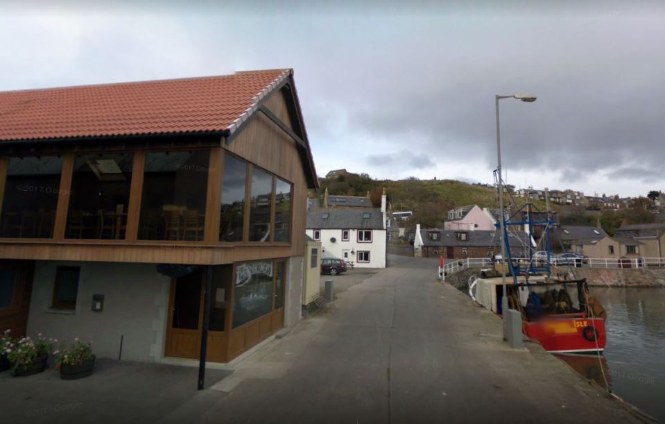  Quayside Restaurant and Fish bar offers stunning views of the North Sea