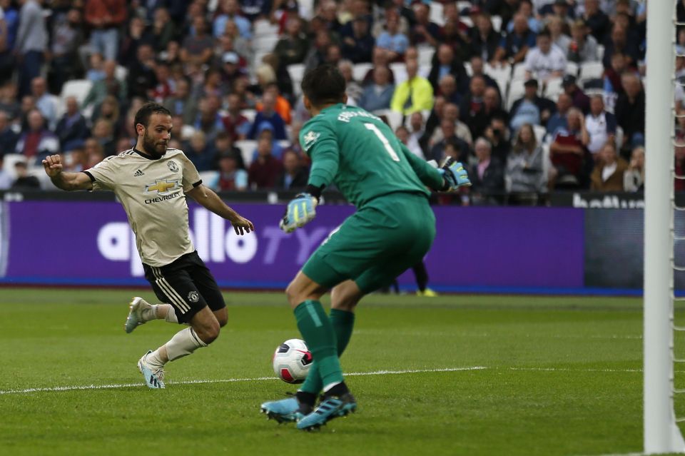 Juan Mata missed a good chance, sliding in at the back post but unable to turn the ball in