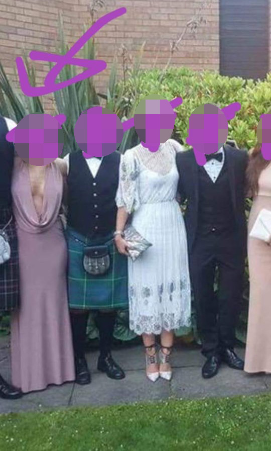  This wedding guest's dress has been compared to a vagina by wedding shamers