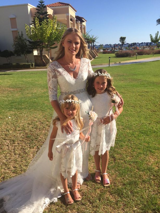  Bride Amelia Cook with her bridesmaids