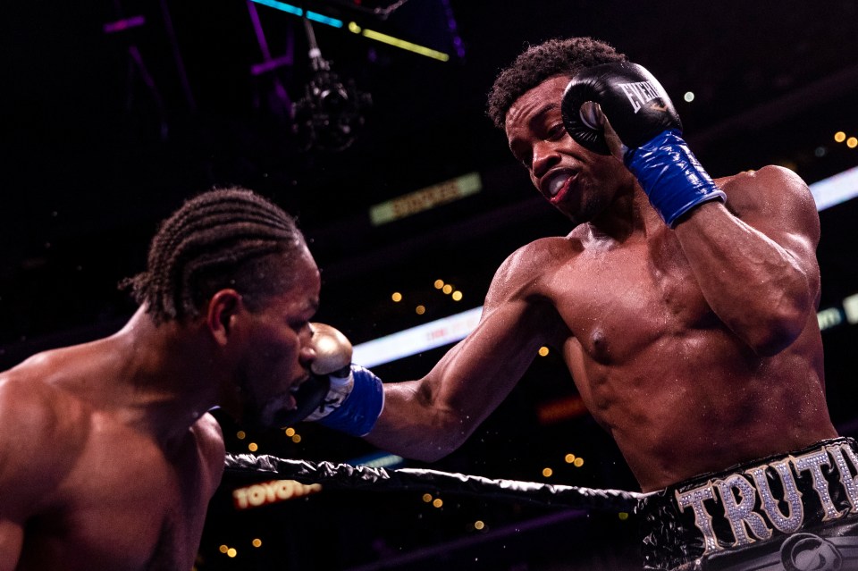 Errol Spence Jr beat Shawn Porter in the ‘fight of the year’