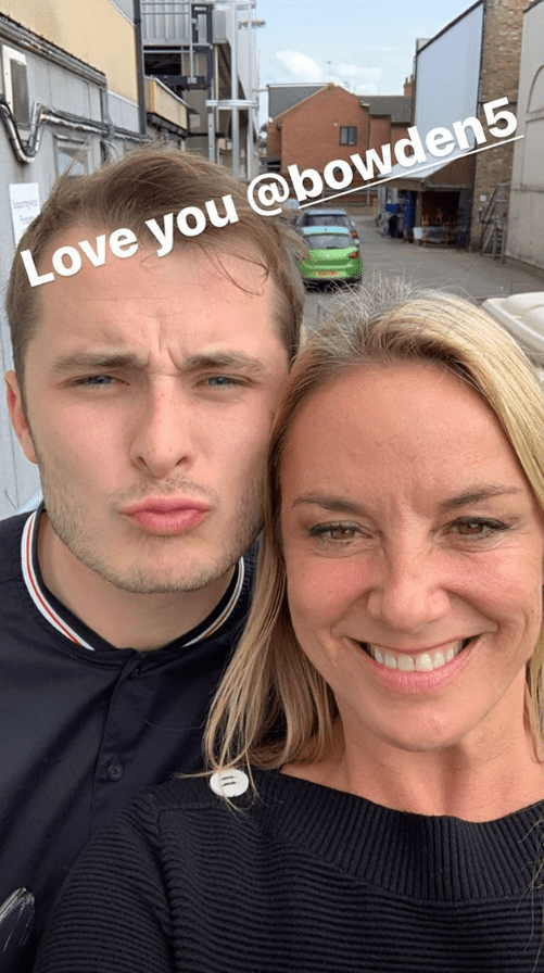  Max Bowden also posed for a selfie with Tamzin before she left