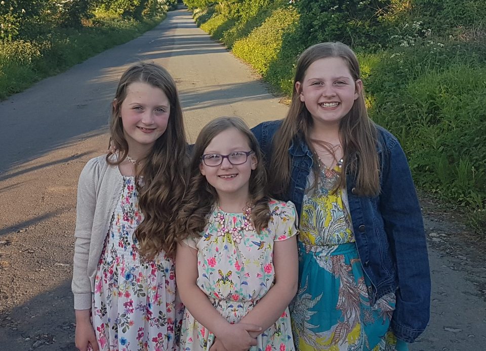  Her three daughters Emily, Khloe and Hannah love exploring new food on the app