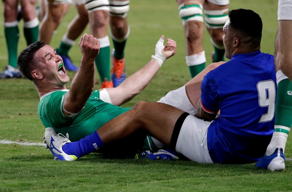  Johnny Sexton was superb for the Irish as he ran in two tries in a 47-5 victory