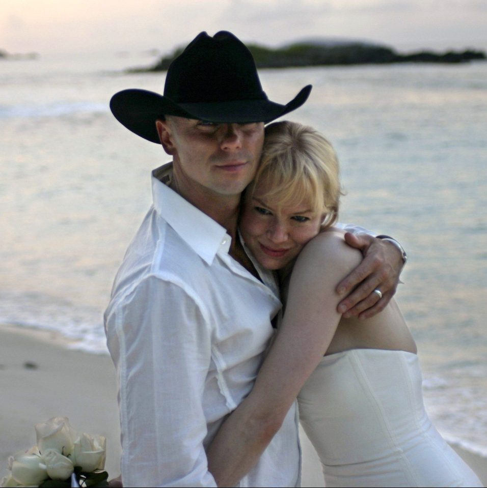  Renee Zellweger married Kenny Chesney but they divorced five months later