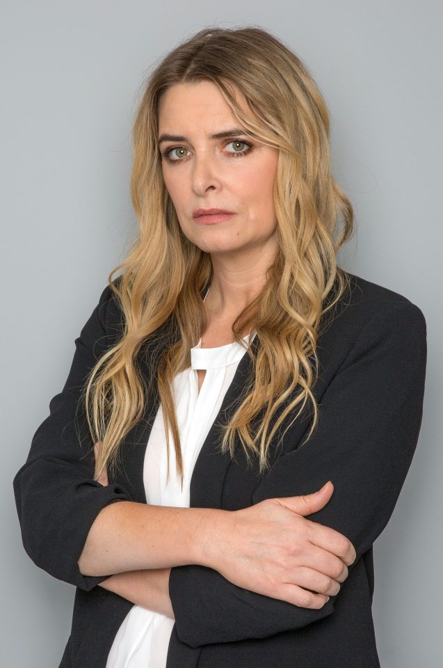  Charity Dingle is exposed as being part of Mandy's scam