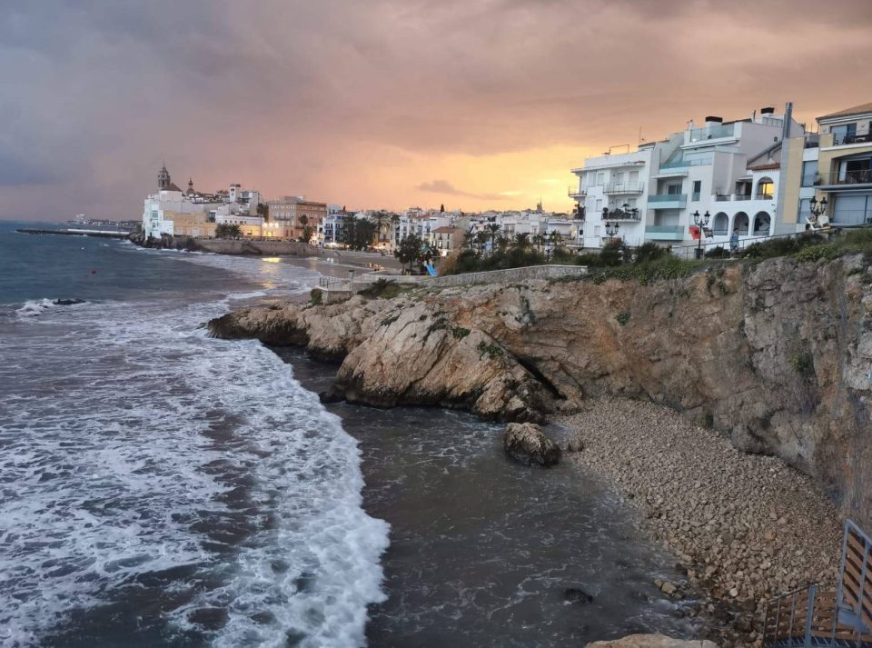 Sitges is a coastal town which specialises in the seafood dishes