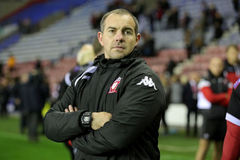  Salford boss Ian Watson feels scrums should stay