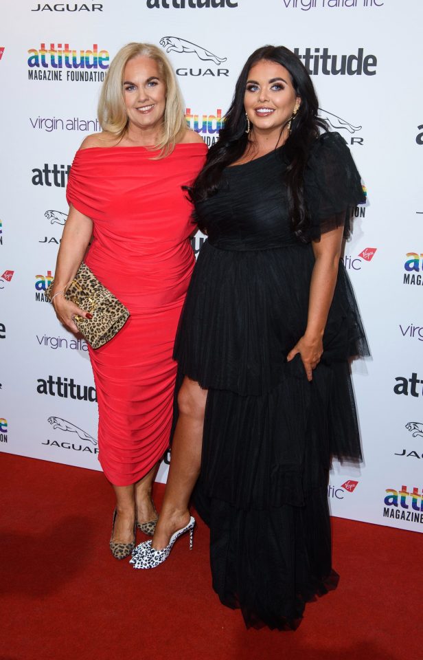  Scarlett Moffatt's mum Betty looked incredibly glam on the red carpet last night