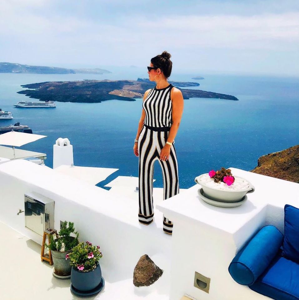  A beautiful view at the Santorini cave hotel