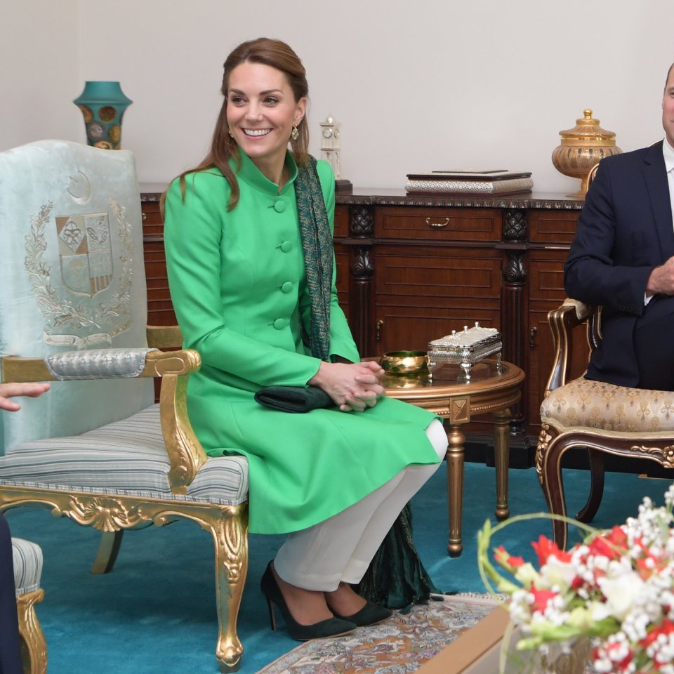  Kate looked elegant in a green and white outfit as the royal couple met Pakistan leader Imran Khan