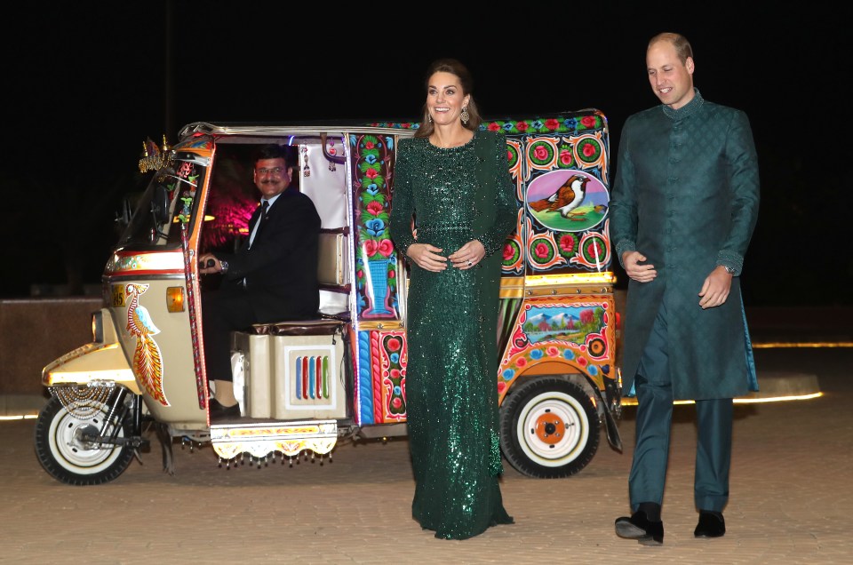  Prince William, the Duke of Cambridge and Catherine, the Duchess of Cambridge arriving at a reception hosted by the British High Commissioner in a rickshaw