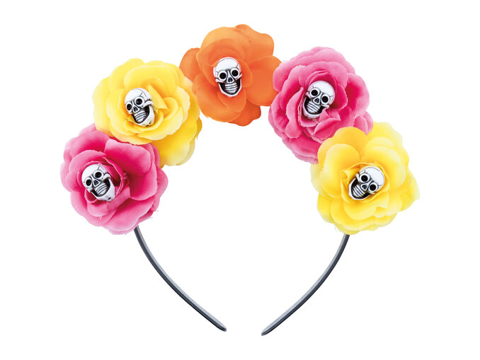  This flower crown would be a chic way to dress up