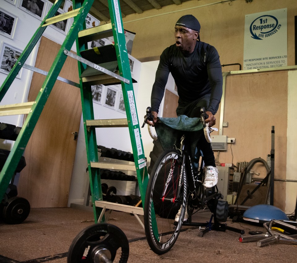  Veteran Benn begins his brutal 35km virtual bike ride