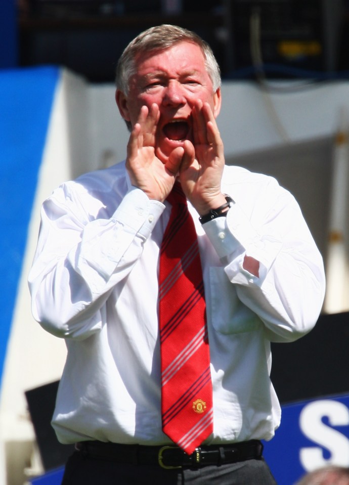  Football legend Sir Alex Ferguson is not happy with his neighbours' construction planning