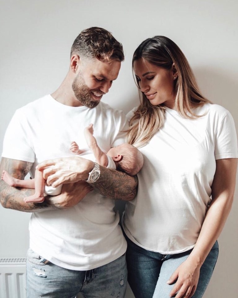  Dom and Jess have shared the first proper look at their baby