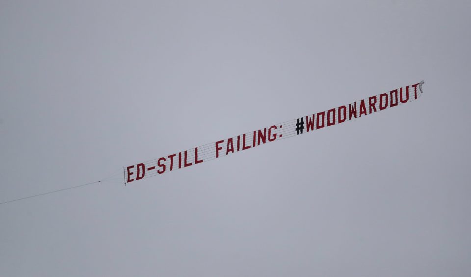  Man Utd fans chartered a plane to fly this banner over Old Trafford