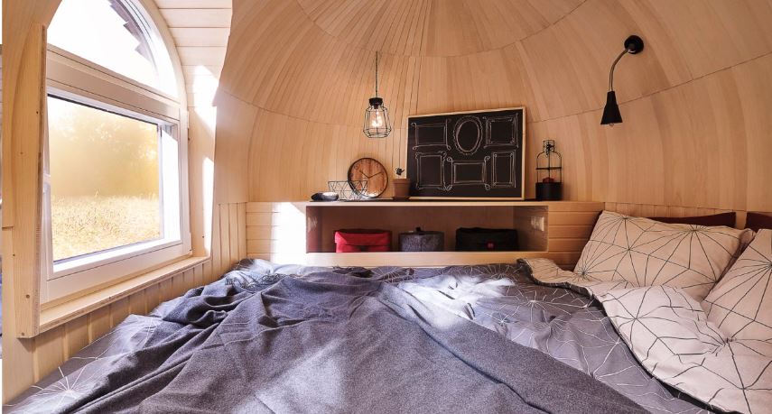 Gordon's single-storey igloo cabin will have a kitchen, double bed and electric heating