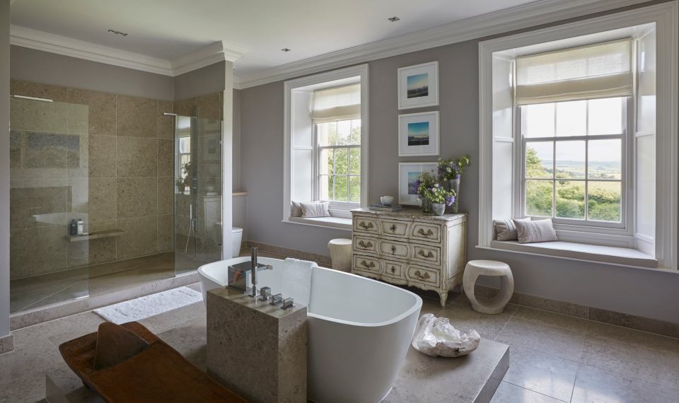  The property boasts seven en-suite bathrooms