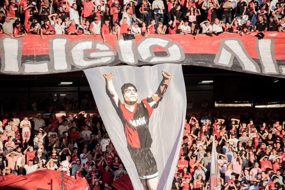  The Newell's fans adore their former player