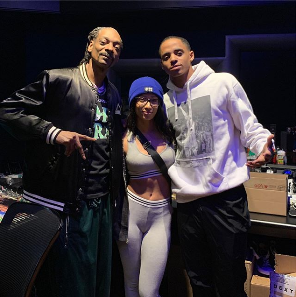  Snoop Dogg is cousins with current WWE star Sasha Banks