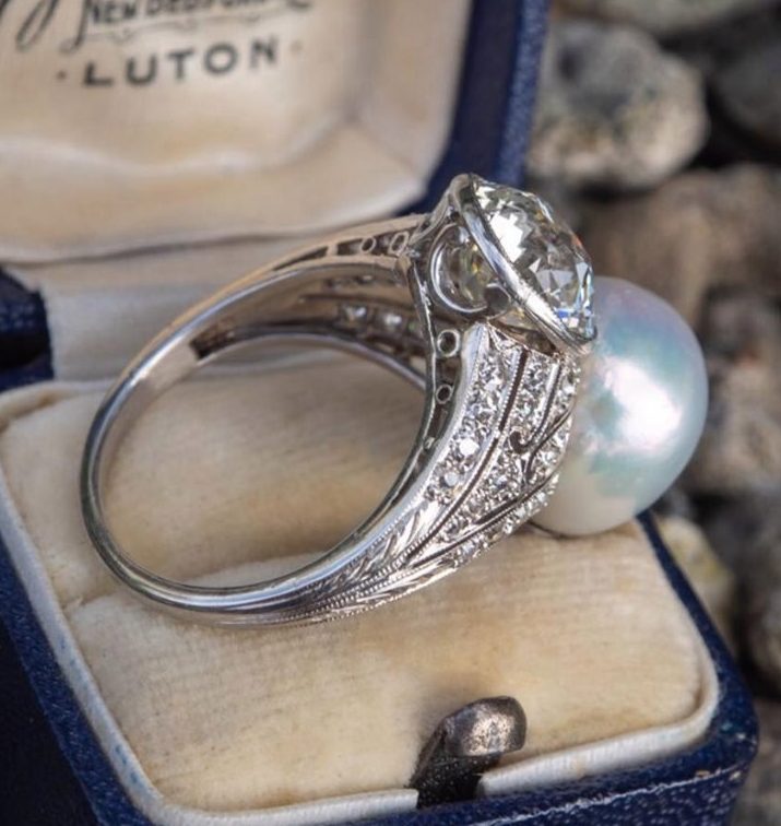 Wedding shamers in a Facebook group said the £42k piece looked like a “monstrosity”