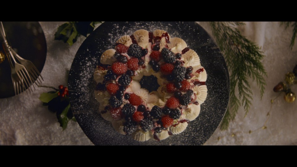 M&S winter berry pavlova