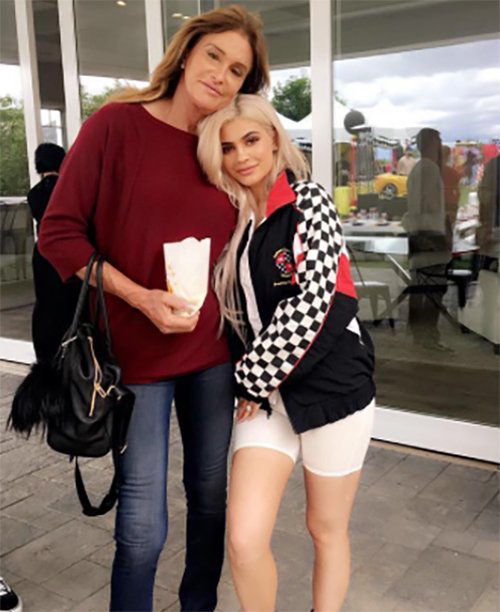  Caitlyn Jenner has praised her youngest daughter Kylie for being a 'wonderful mum'