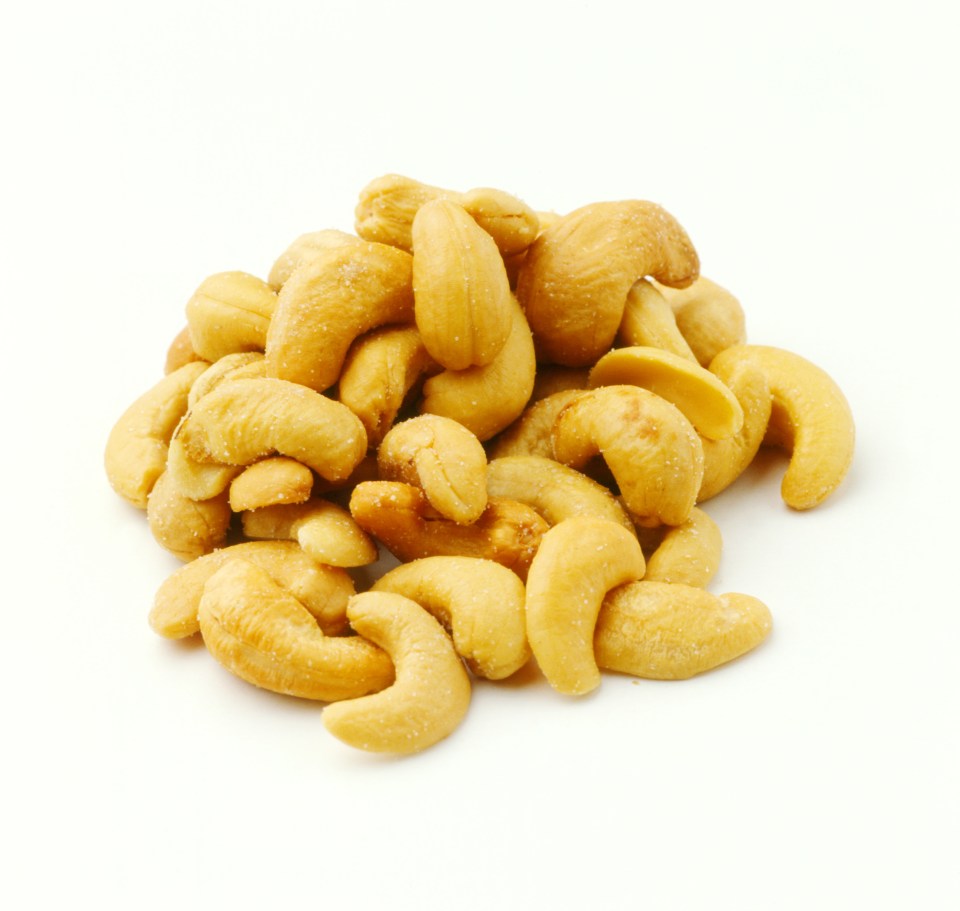  Cashew nuts will boost your energy if you have a hangover from red wine