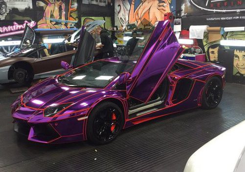  KSI got his Lamborghini Aventador wrapped again with a Tron tribute