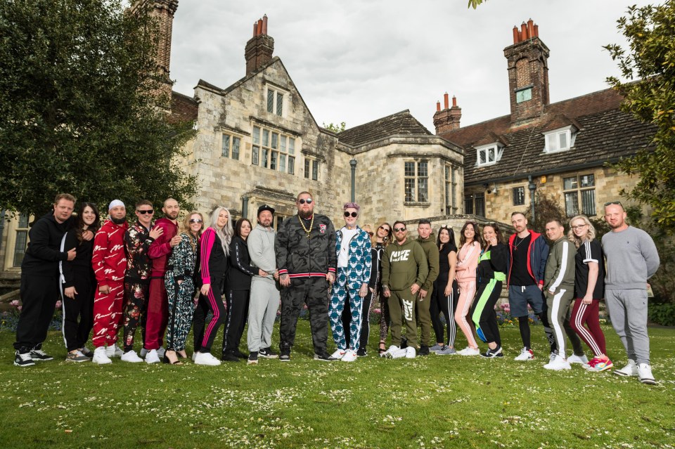  Bridge, groom and guests all wore colourful leisure outfits to the unconventional wedding