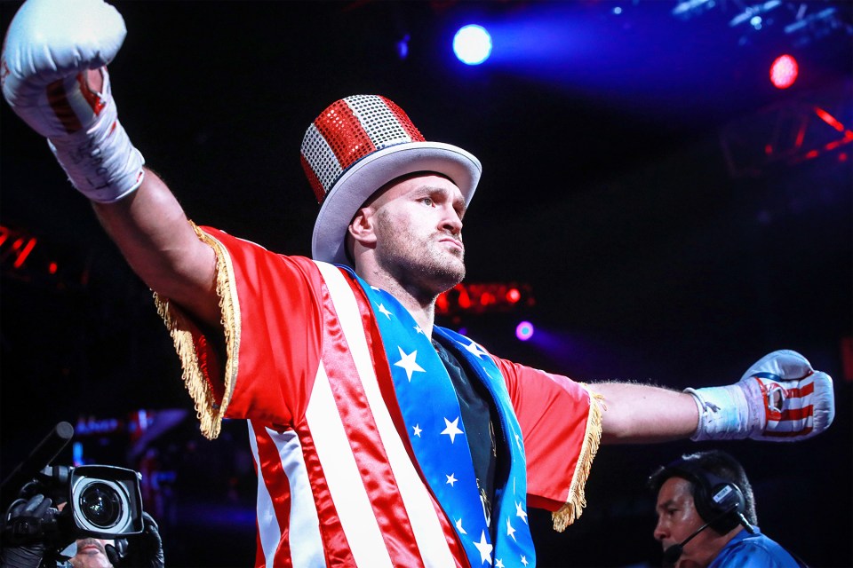  Fury made his US debut wearing a Rocky-inspired outfit for his ring walk