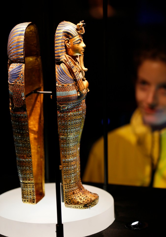  The Tutankhamun exhibition is open to the public from November 2 to May 3