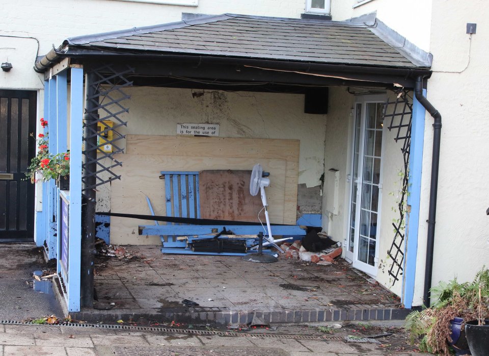  The Spinnaker pub's smoking area was packed at the time of the crash, after midnight