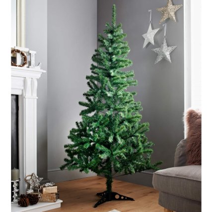  B&M's bushy tree costs £12