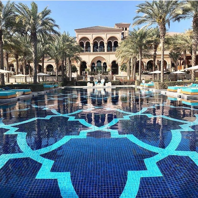 The pair stayed at £250-a-night Palazzo Versace Hotel.