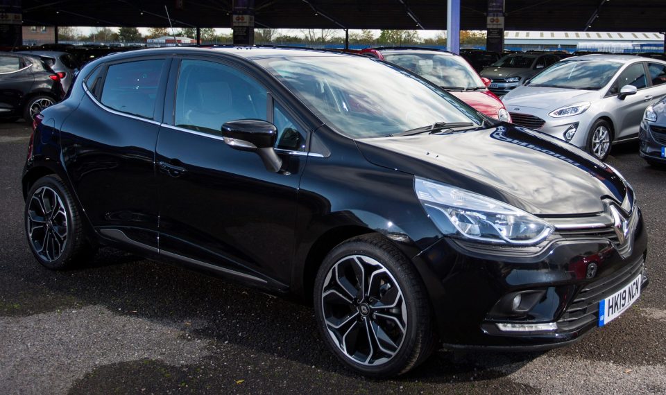  Grab a bargain by saving £5,626 on a Renault Clio Iconic