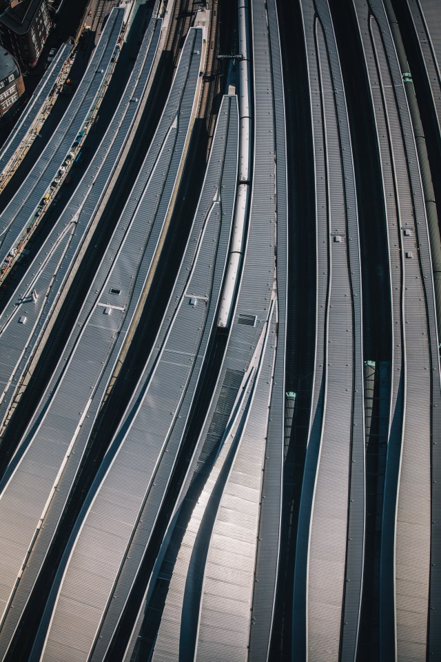  A train entering London Bridge station as seen from above, England, March 2017