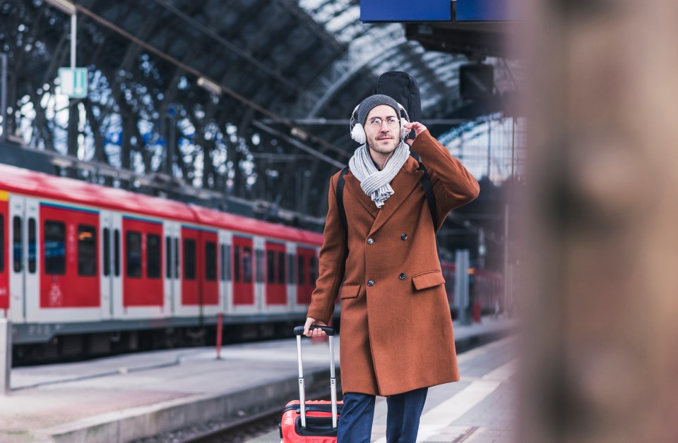  Get £15 off your train ticket with TopCashBack's latest offer