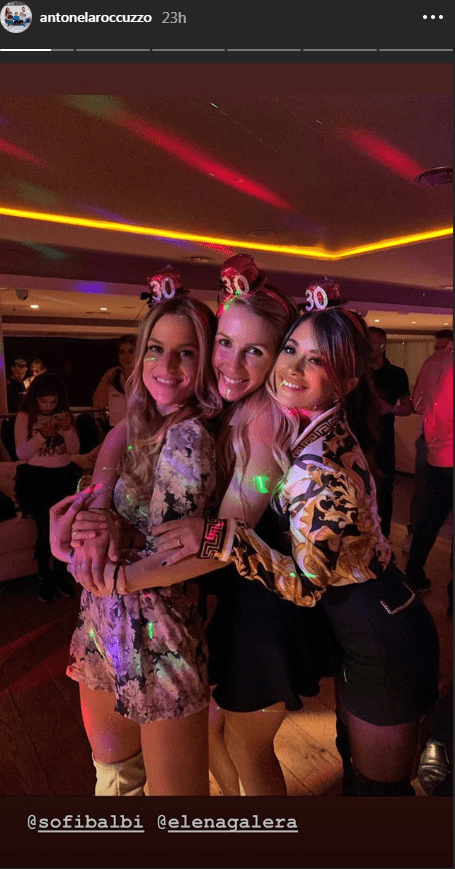  Lionel Messi's wife Antonella poses with birthday girl Balbi and Busquets' girlfriend Galera