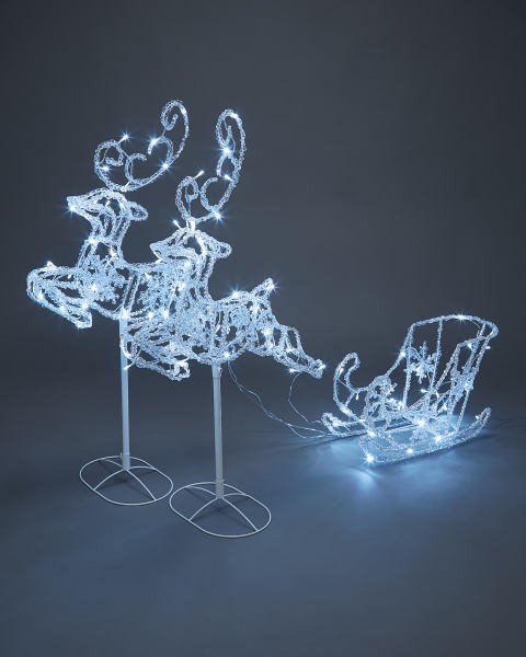  The light-up reindeer and sleigh lasts for eight hours before turning off