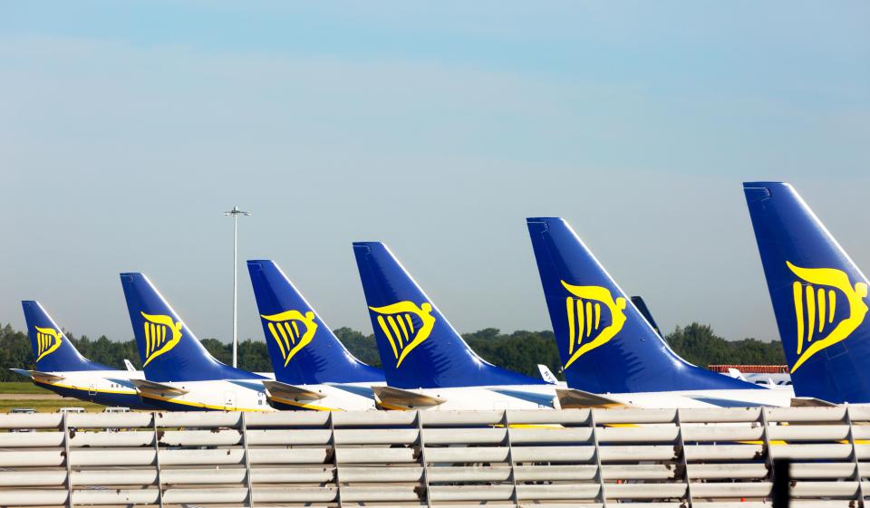  Ryanair has extended its sale