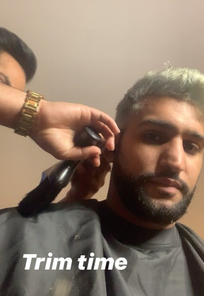 Amir Khan then got a trim after getting his hair coloured