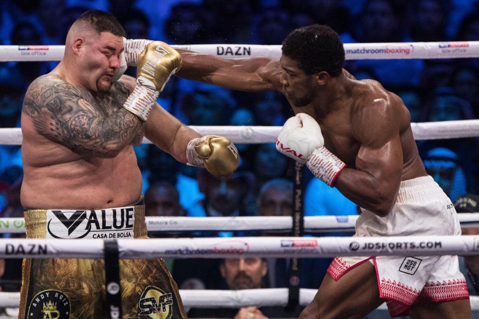  Joshua land a powerful right on Ruiz on his way to a convincing win