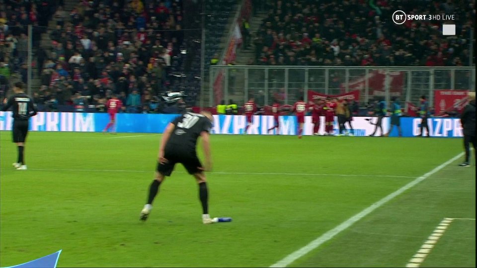  Erling Haaland booted a water bottle in frustration after Liverpool scored a second against RB Salzburg