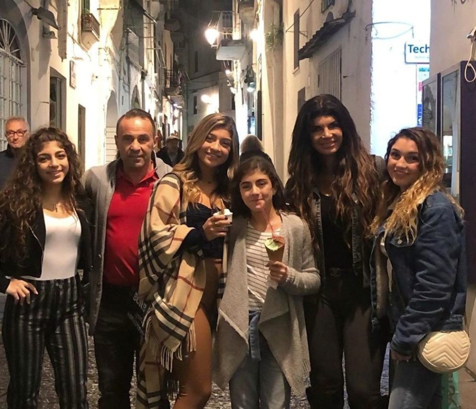  Their daughter swill spend Christmas in Italy with Joe