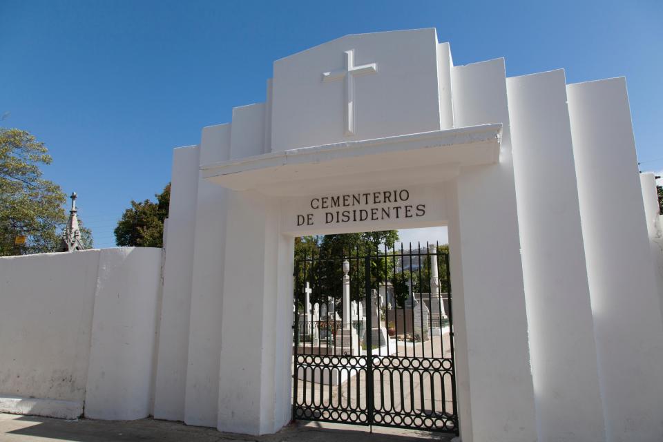 A cemetery might seem like an unlikely place for a New Year's party, but not in Chile