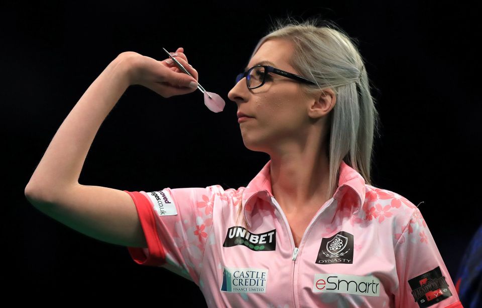  Fallon Sherrock beat Ted Evetts 3-2 to become the first woman to win a match at the PDC World Darts Championship