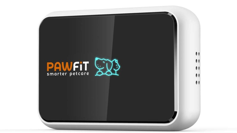 The Pawfit 2 comes with a built-in SIM card