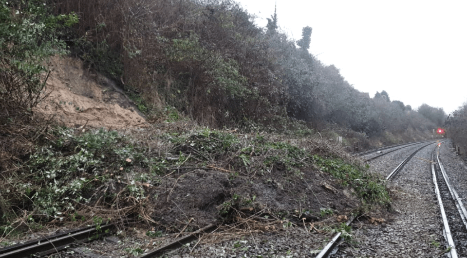  Heavy rain has caused floods and landslides disrupting the Southern rail route between Brighton and Gatwick